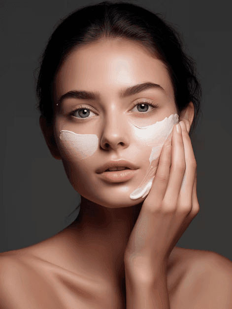 Facial service at beauty salon in Jaipur